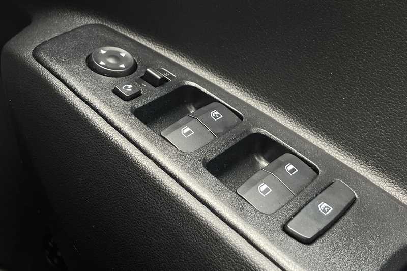 Used Hyundai i10 2023 for sale - 77706431: Photo 16