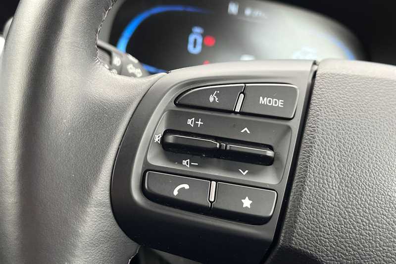 Used Hyundai i10 2023 for sale - 77706431: Photo 21