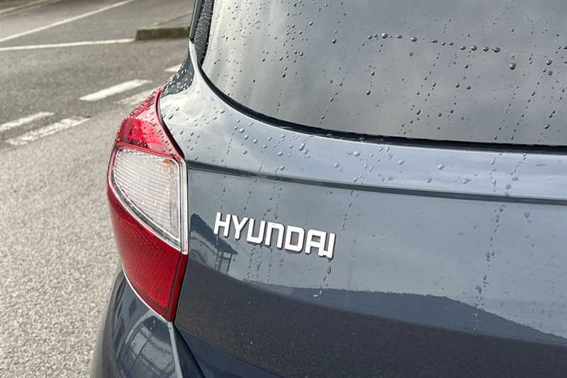 Used Hyundai i10 2023 for sale - 77706431: Photo 26