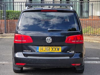 Used Volkswagen Touran 2011 for sale - 79382029: Photo
