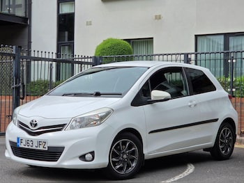 Used Toyota Yaris 2013 for sale - 79382048: Photo