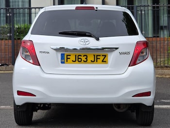 Used Toyota Yaris 2013 for sale - 79382048: Photo