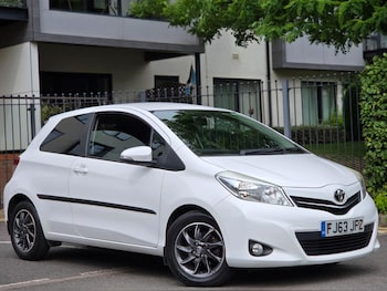 Used Toyota Yaris 2013 for sale - 79382048: Photo