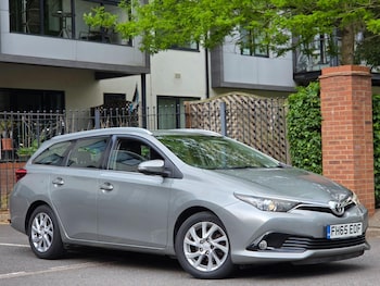 Used Toyota Auris 2015 for sale - 79382054: Photo