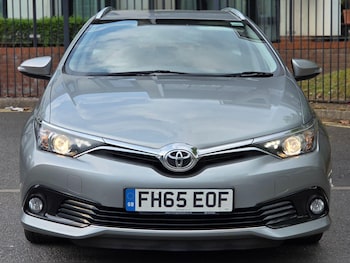 Used Toyota Auris 2015 for sale - 79382054: Photo