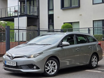 Used Toyota Auris 2015 for sale - 79382054: Photo