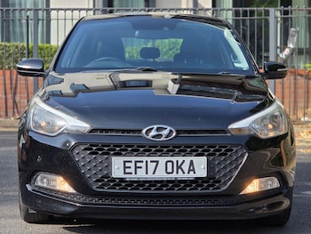 Used Hyundai i20 2017 for sale - 79382052: Photo
