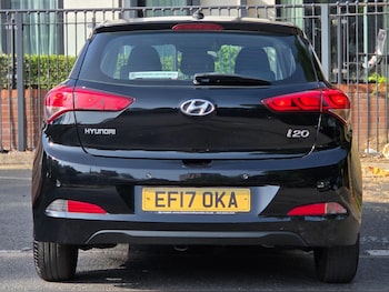 Used Hyundai i20 2017 for sale - 79382052: Photo