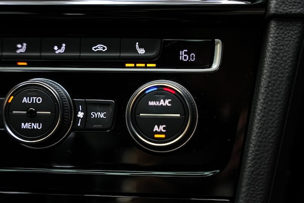 Used Volkswagen Golf 2018 for sale - 75636949: Photo 41