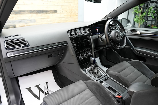 Used Volkswagen Golf 2018 for sale - 75636949: Photo 51