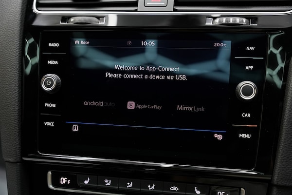 Used Volkswagen Golf 2018 for sale - 75636949: Photo 69