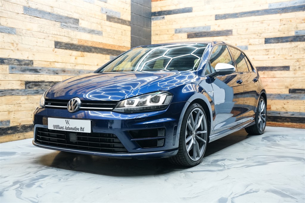 Used Volkswagen Golf 2017 for sale - 76704682: Photo 1
