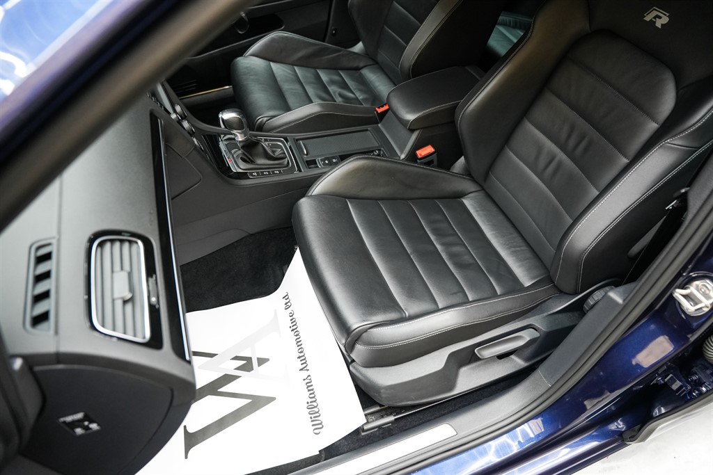 Used Volkswagen Golf 2017 for sale - 76704682: Photo 42