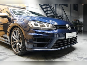 Used Volkswagen Golf 2017 for sale - 76704682: Photo