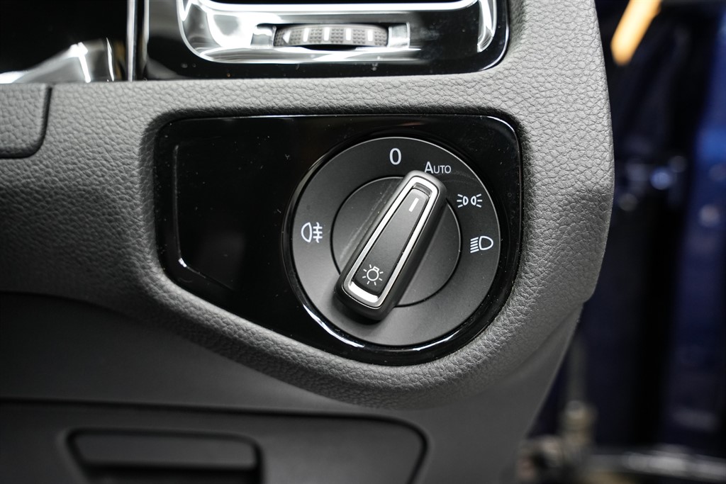 Used Volkswagen Golf 2017 for sale - 76704682: Photo 54