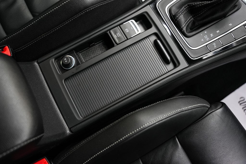 Used Volkswagen Golf 2017 for sale - 76704682: Photo 79