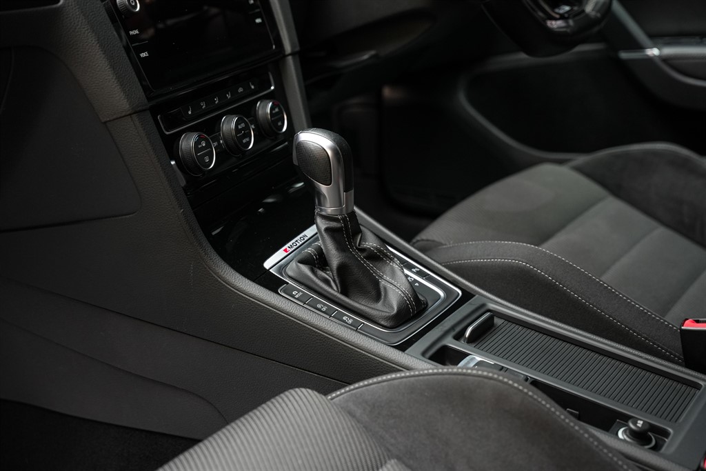 Used Volkswagen Golf 2017 for sale - 77232402: Photo 54