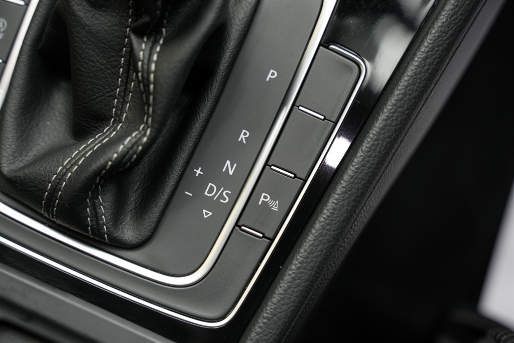 Used Volkswagen Golf 2017 for sale - 77232402: Photo 89