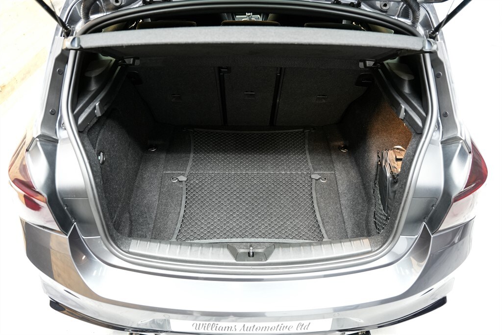 Used BMW 1 Series 2019 for sale - 77552600: Photo 31