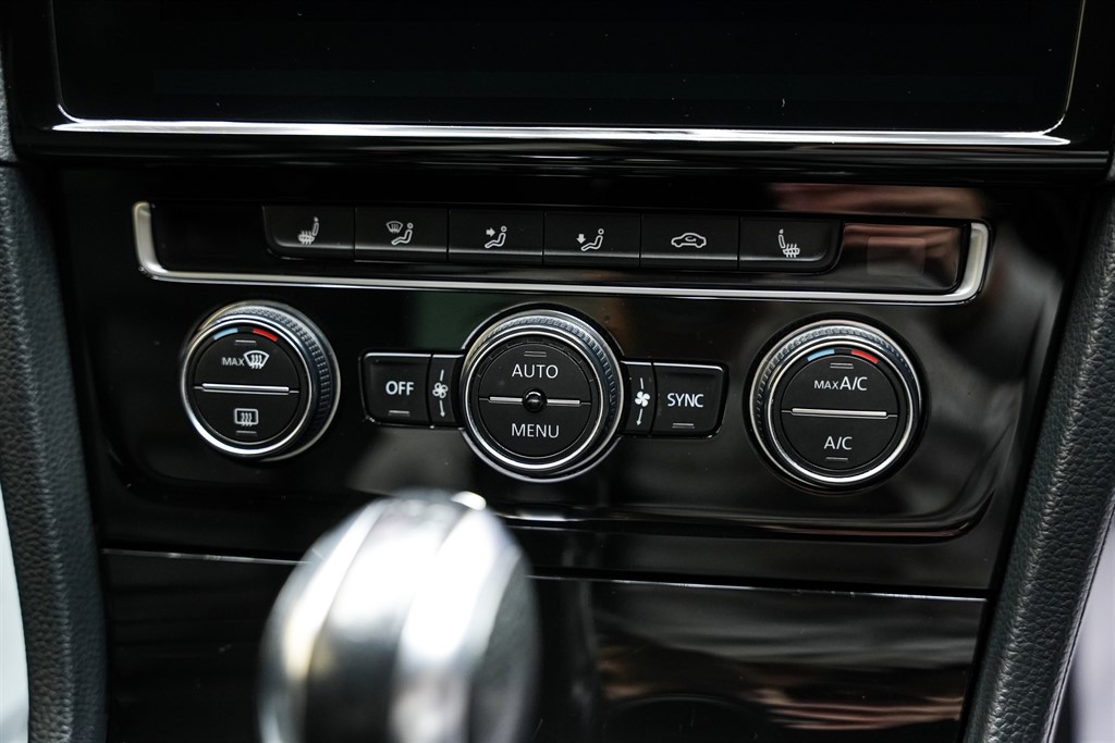 Used Volkswagen Golf 2015 for sale - 76636037: Photo 86