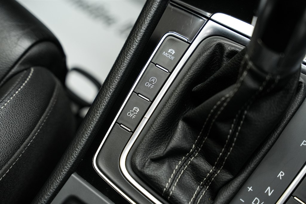 Used Volkswagen Golf 2015 for sale - 76636037: Photo 89