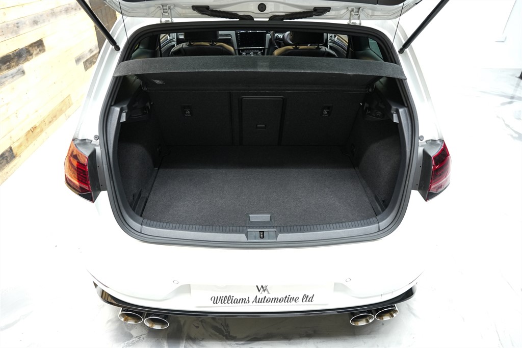 Used Volkswagen Golf 2017 for sale - 76717642: Photo 27