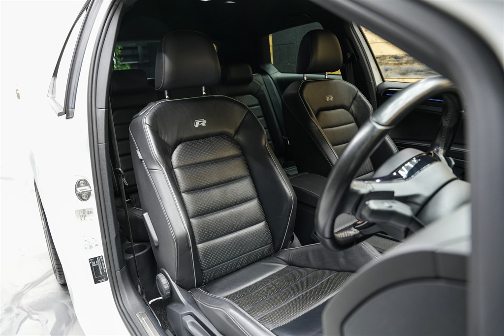 Used Volkswagen Golf 2017 for sale - 76717642: Photo 32