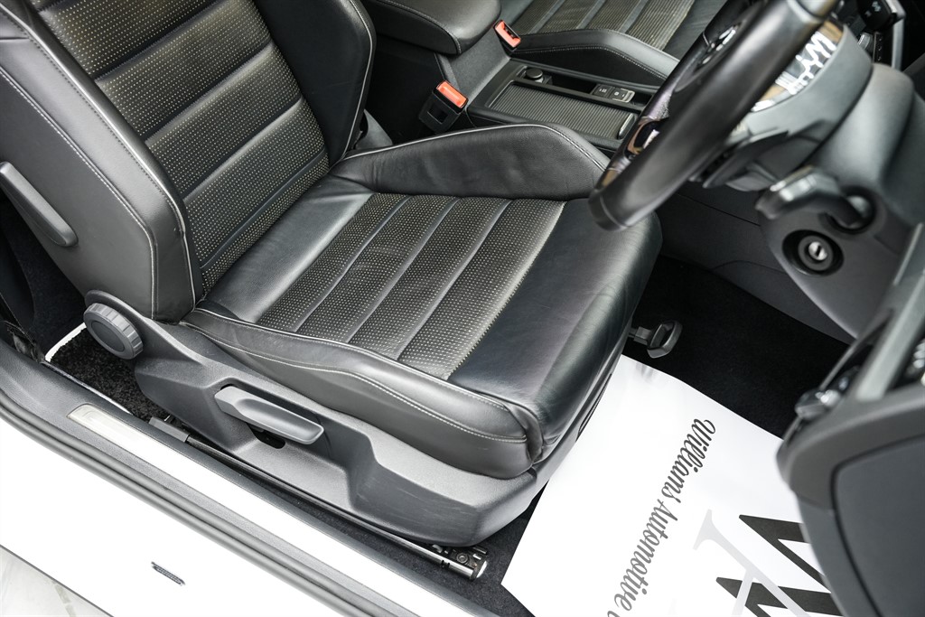 Used Volkswagen Golf 2017 for sale - 76717642: Photo 33