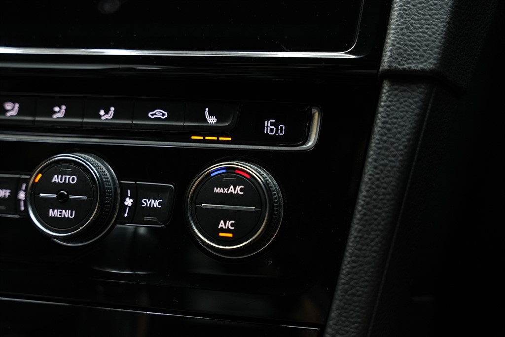 Used Volkswagen Golf 2017 for sale - 76717642: Photo 34