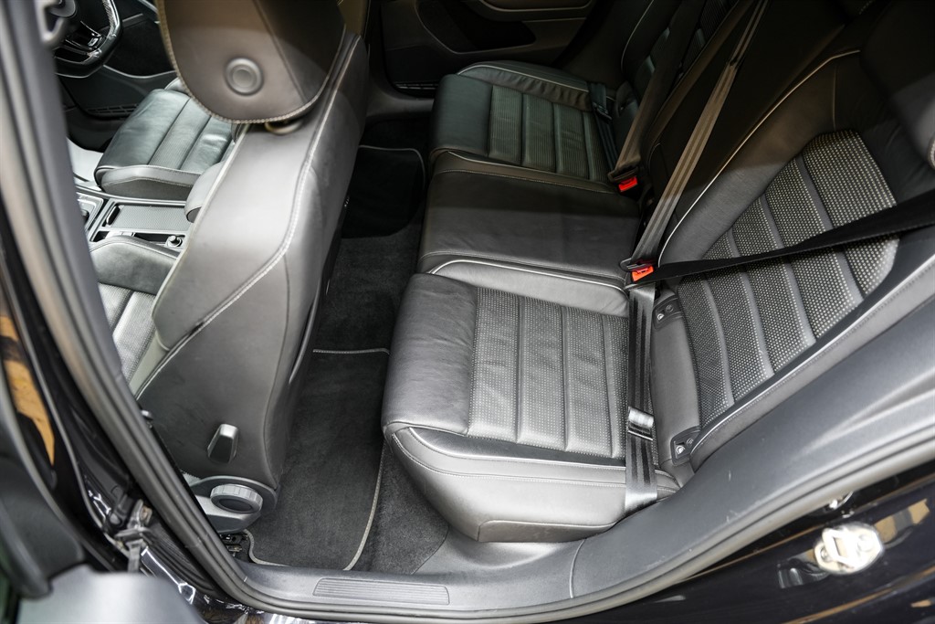 Used Volkswagen Golf 2019 for sale - 76487678: Photo 45