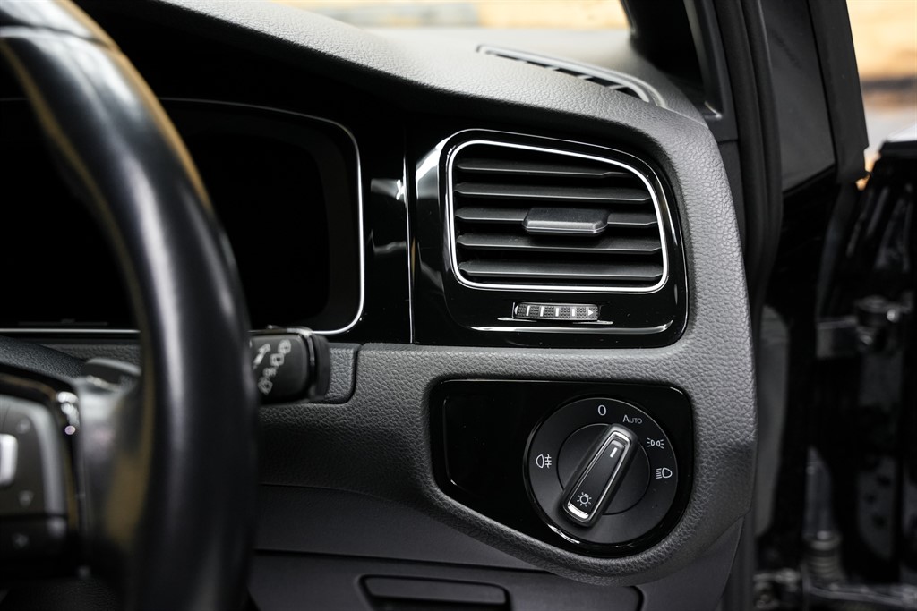 Used Volkswagen Golf 2019 for sale - 76487678: Photo 62