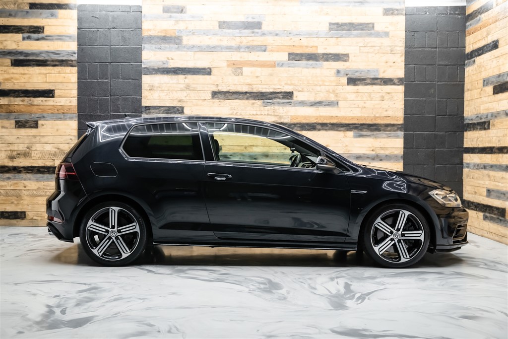 Used Volkswagen Golf 2017 for sale - 77147015: Photo 17