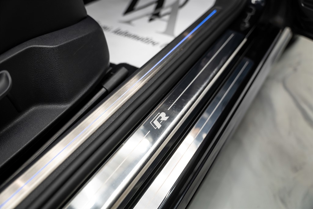 Used Volkswagen Golf 2017 for sale - 77147015: Photo 31