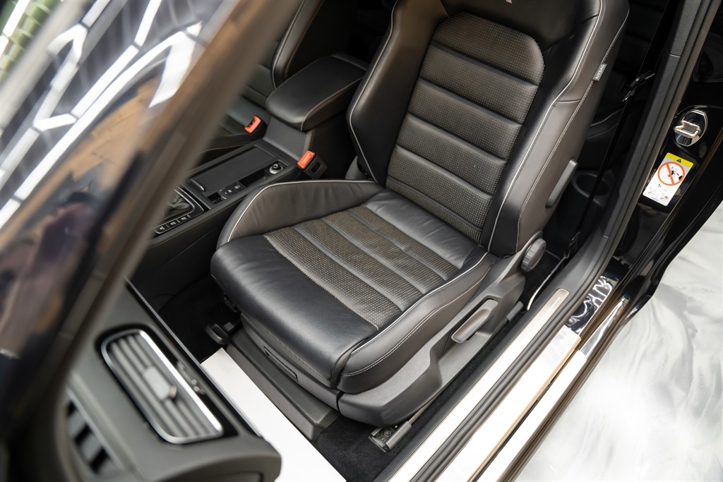 Used Volkswagen Golf 2017 for sale - 77147015: Photo 39