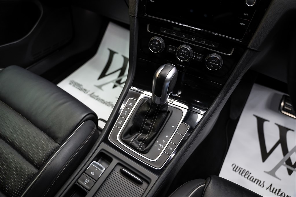 Used Volkswagen Golf 2017 for sale - 77147015: Photo 58