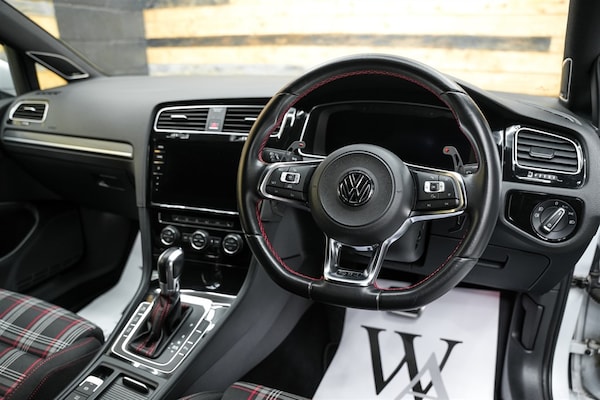 Used Volkswagen Golf 2017 for sale - 75569945: Photo 39
