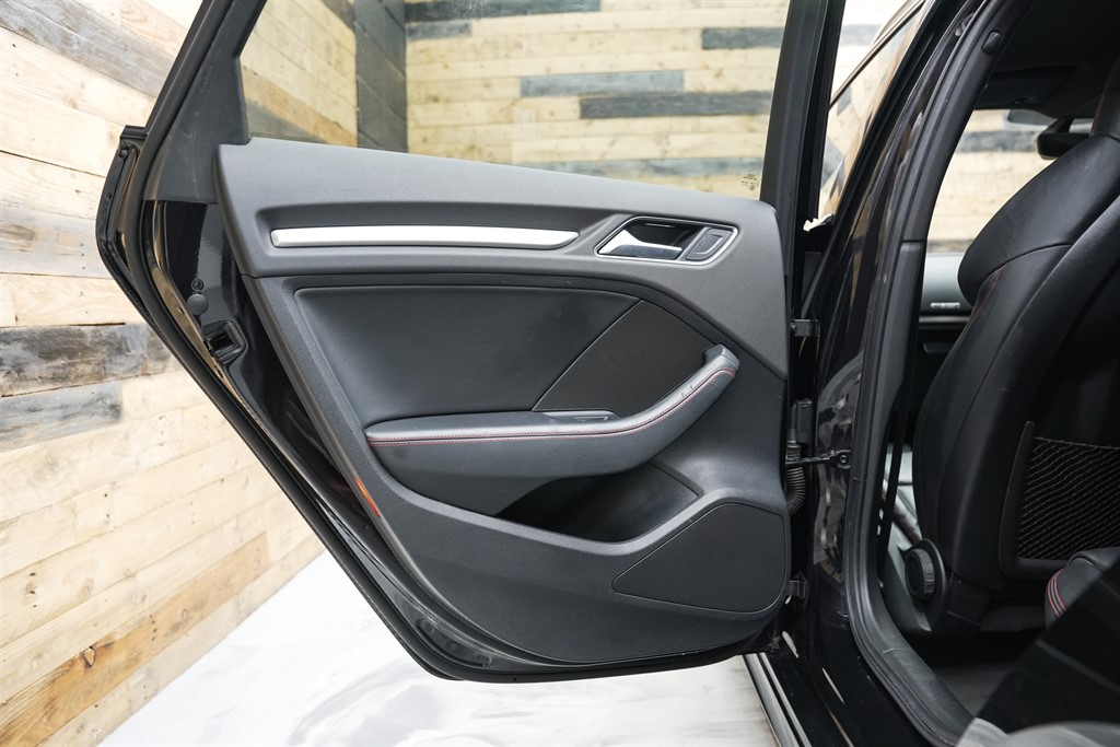 Used Audi S3 2016 for sale - 76948777: Photo 48