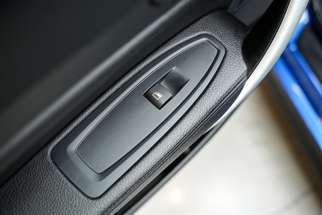 Used BMW M240i 2016 for sale - 76027879: Photo 41