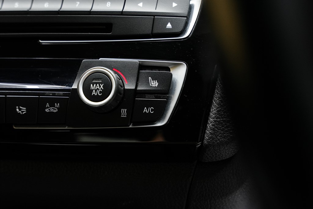 Used BMW M240i 2016 for sale - 76027879: Photo 73