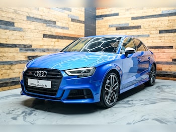 2017 - QUATTRO 4-Door