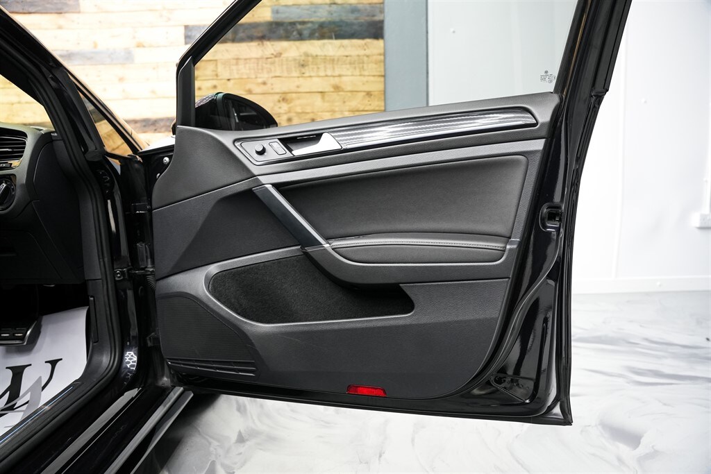 Used Volkswagen Golf 2020 for sale - 76355328: Photo 31