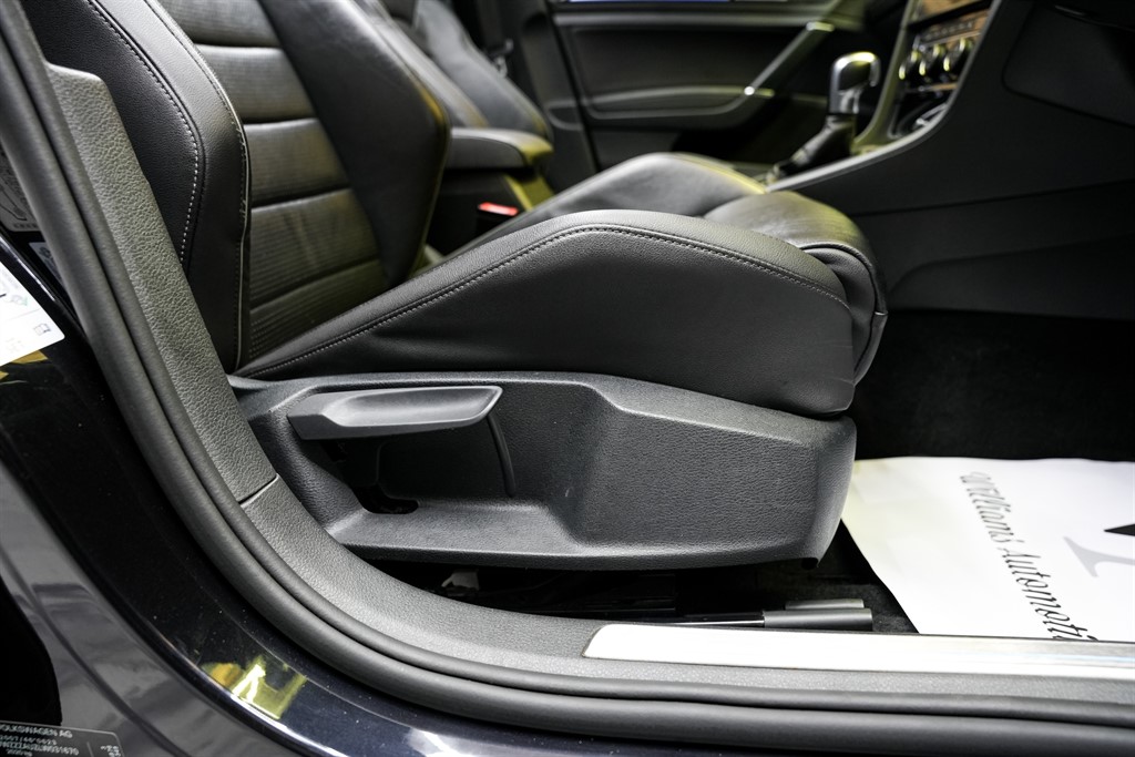 Used Volkswagen Golf 2020 for sale - 76355328: Photo 38