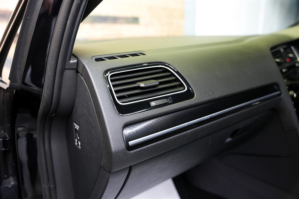 Used Volkswagen Golf 2020 for sale - 76355328: Photo 53