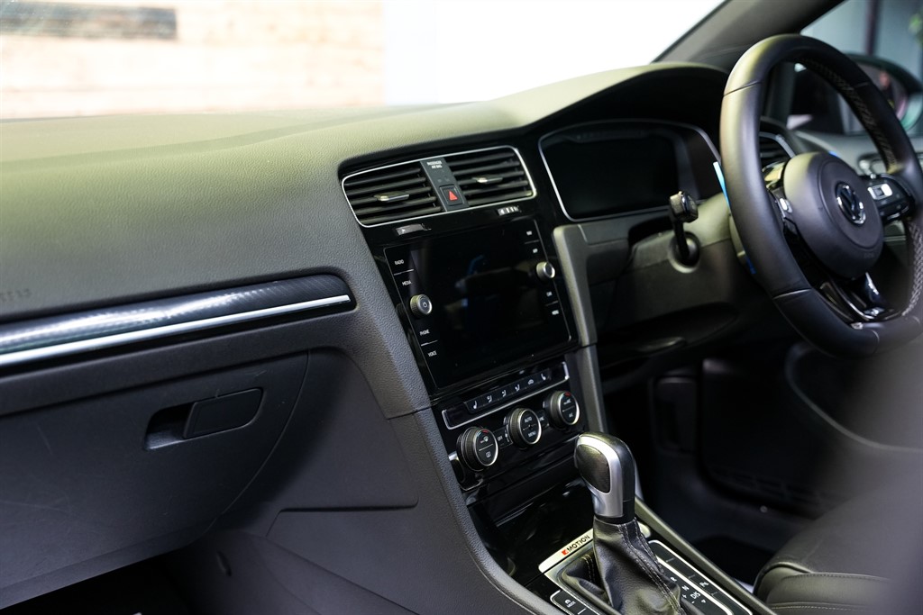 Used Volkswagen Golf 2020 for sale - 76355328: Photo 54