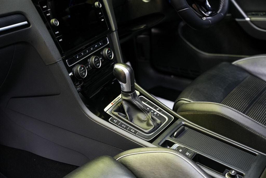 Used Volkswagen Golf 2020 for sale - 76355328: Photo 55