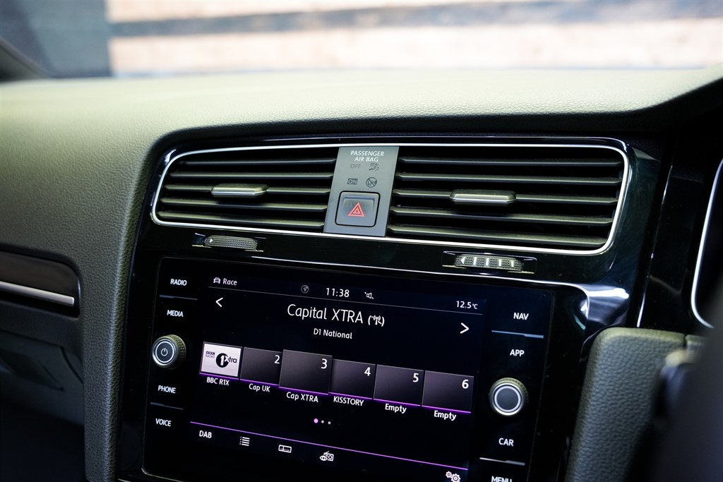 Used Volkswagen Golf 2020 for sale - 76355328: Photo 71