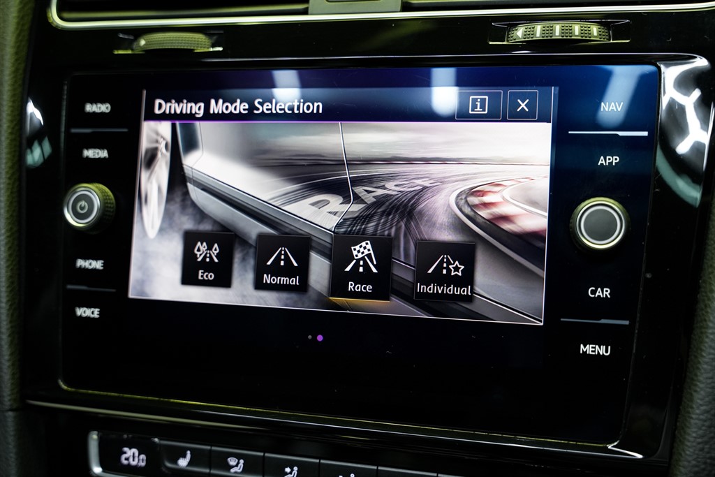 Used Volkswagen Golf 2020 for sale - 76355328: Photo 72