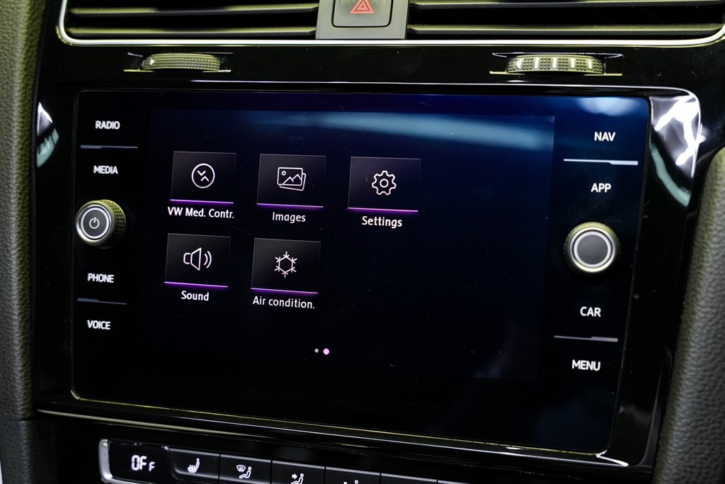 Used Volkswagen Golf 2020 for sale - 76355328: Photo 77