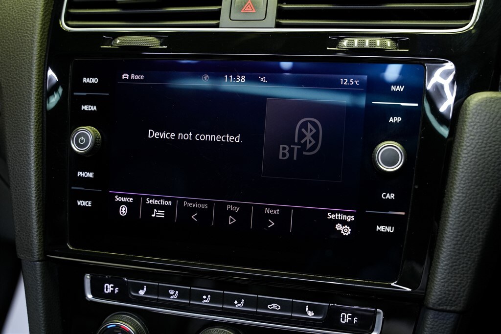 Used Volkswagen Golf 2020 for sale - 76355328: Photo 79