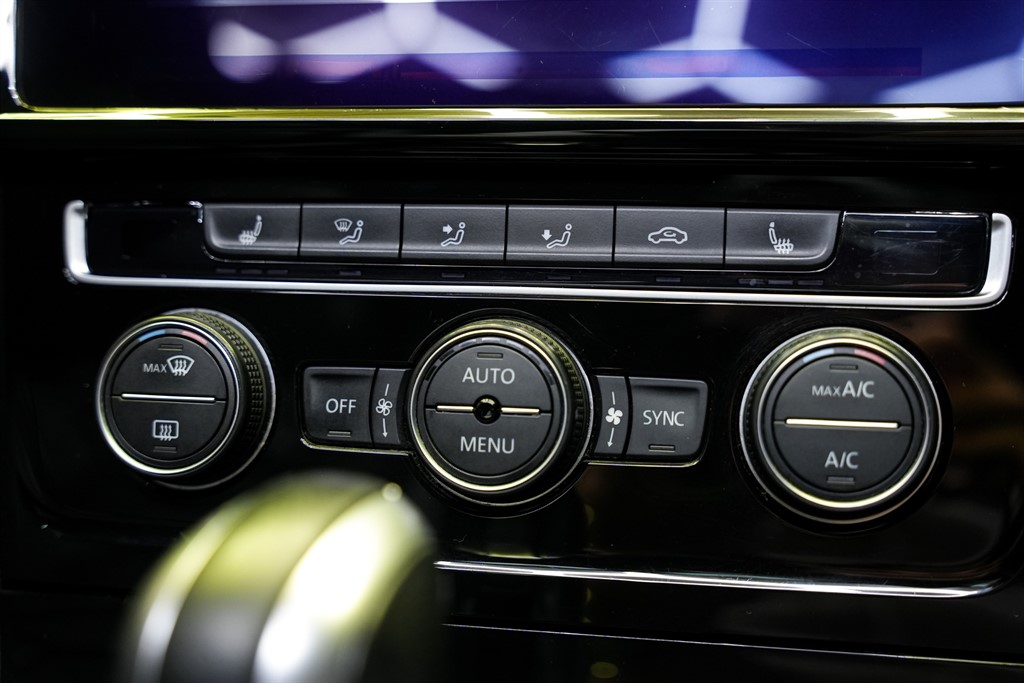 Used Volkswagen Golf 2020 for sale - 76355328: Photo 82